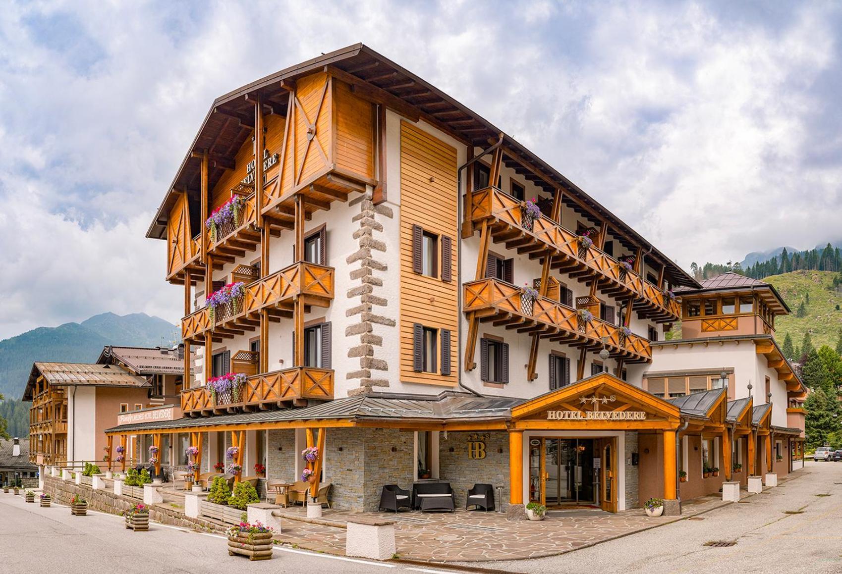 Hotel Belvedere San Martino Di Castrozza Esterno foto